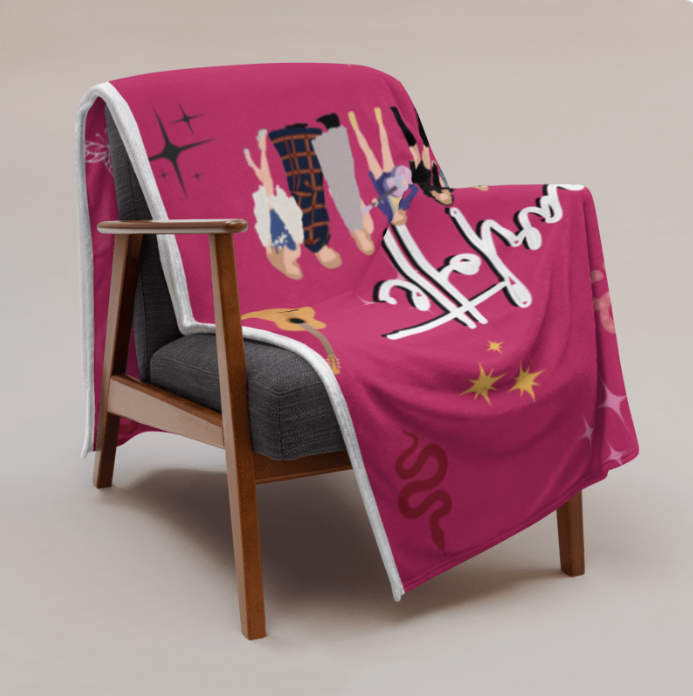 Personalized TS throw blanket in Pink