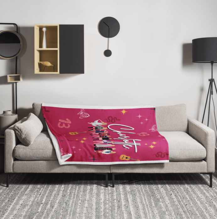 Personalized TS throw blanket in Pink