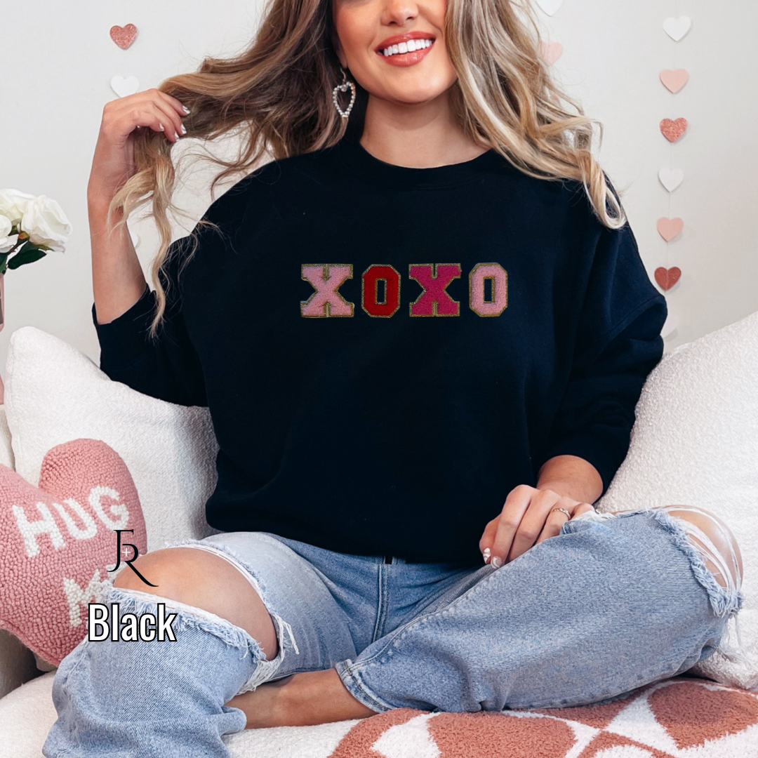 "XOXO" Valentine's with gold glitter border pullover