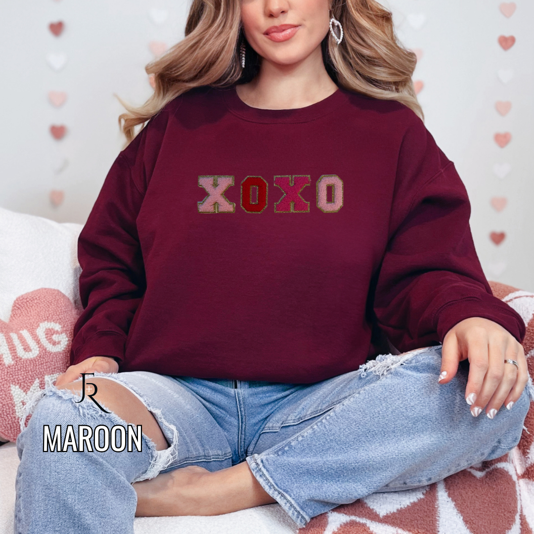 "XOXO" Valentine's with gold glitter border pullover