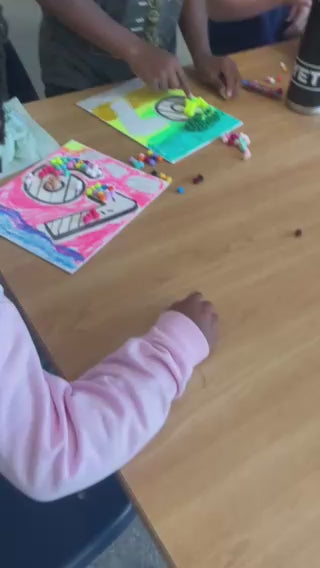 Pom-Pom Art Workshop (6 7) - CheerBoss in the Mall